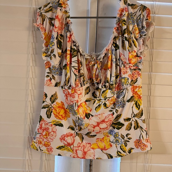 Derek Heart Floral Ruffle Sleeve Blouse - Multicolor - Picture 2 of 4